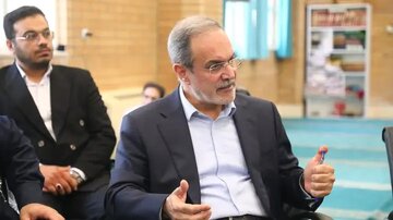 تحول در آموزش و پرورش باید از پایین به بالا شکل بگیرد