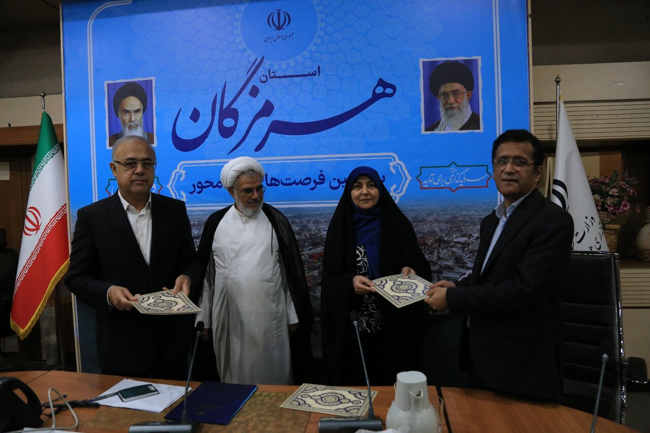 شکاف‌های آموزشی استان باید با ابتکارات جدید ترمیم شود