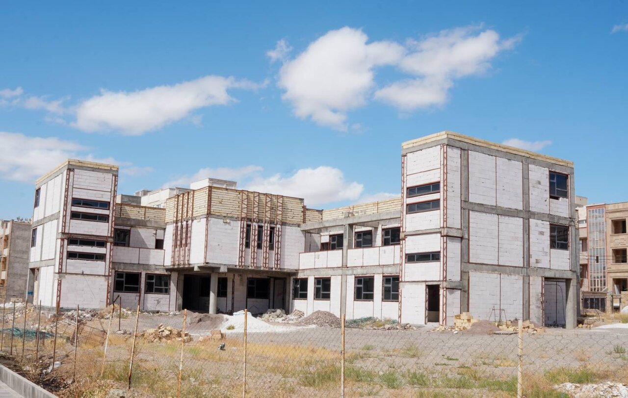 با مالیات‌های شفاف، گلشهر صاحب مدرسه ۱۲ کلاسه شد