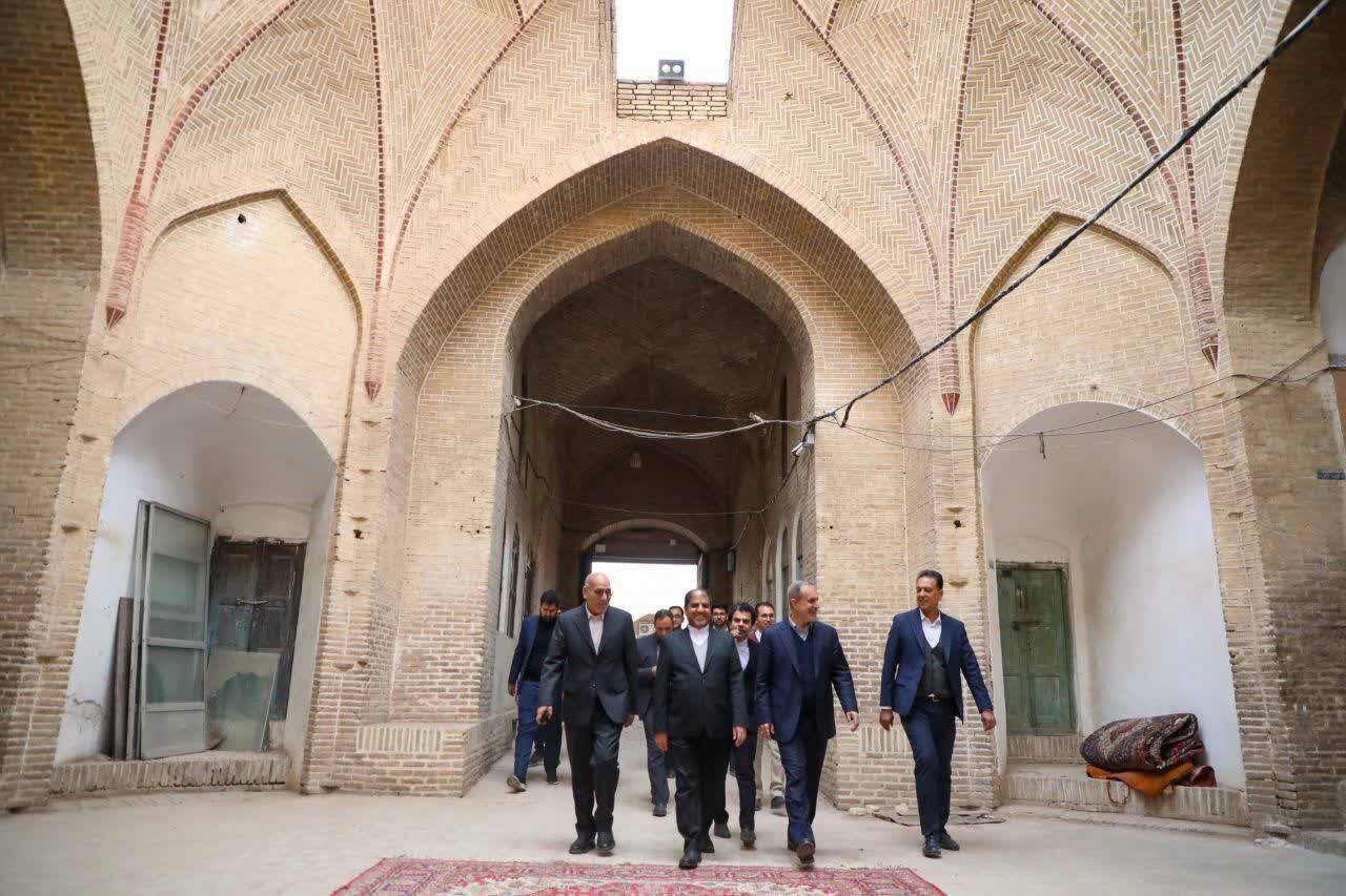 بررسی روند تکمیل مرکز نوآوری اجتماعی یزد با حضور رئیس سازمان امور اجتماعی