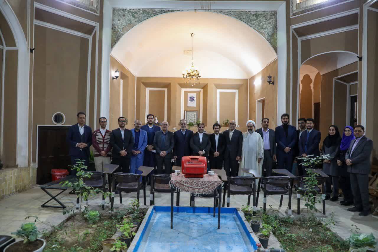 بازدید رئیس سازمان امور اجتماعی کشور از خانه جوان و مرکز تشکلهای مردمنهاد یزد