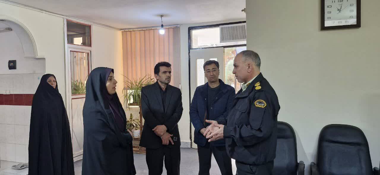 بازدید مدیرکل امور اجتماعی استانداری از مرکز مشاوره آرامش پلیس با هدف ارتقای خدمات اجتماعی