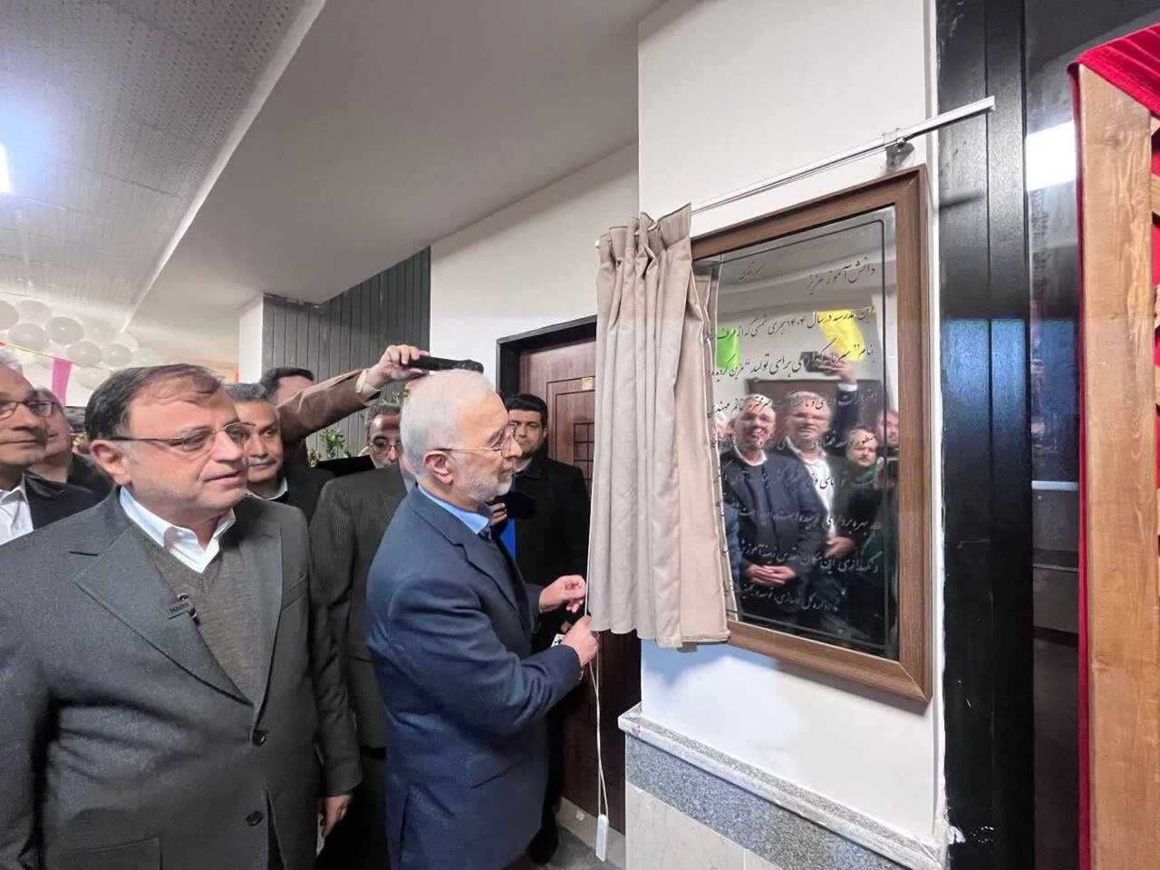 افتتاح متمرکز ۷ مدرسه و ۲ مزرعه خورشیدی در گلستان با حضور وزیر کشور