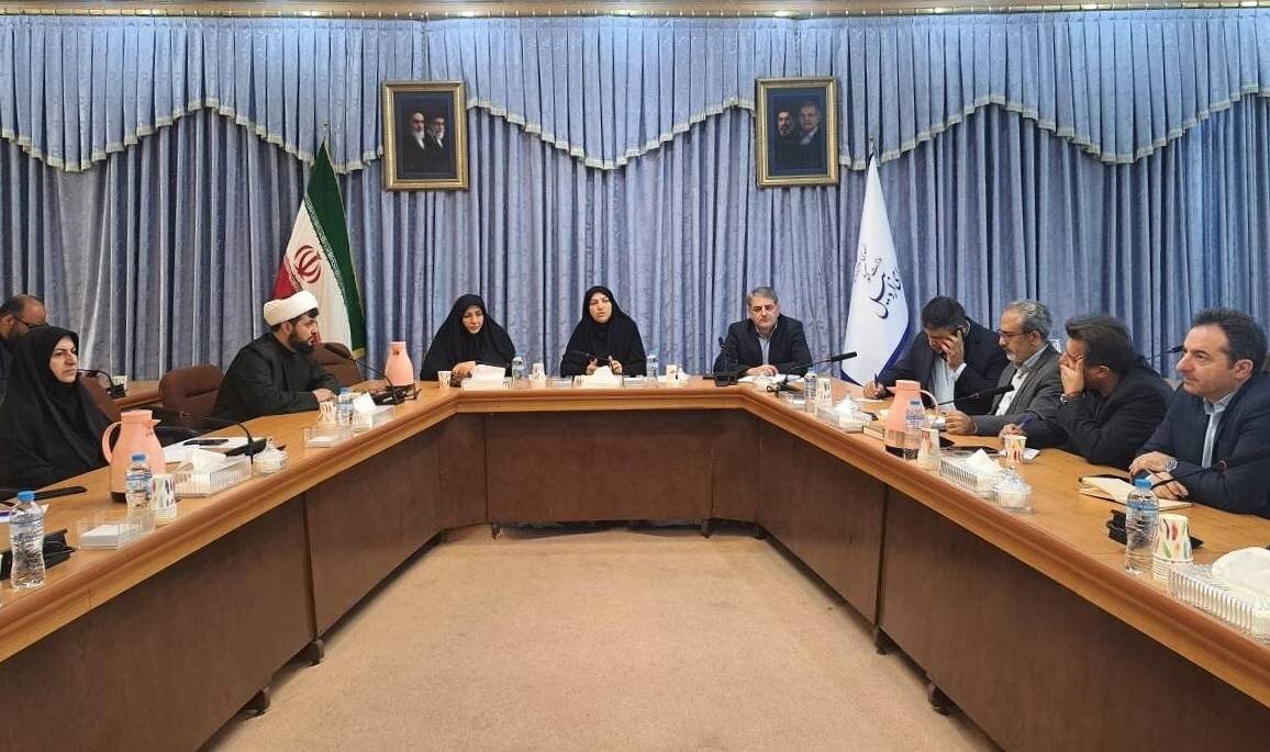 اقدامات فرهنگی همگام با فعالیت‌های عمرانی در محلات ضروری است